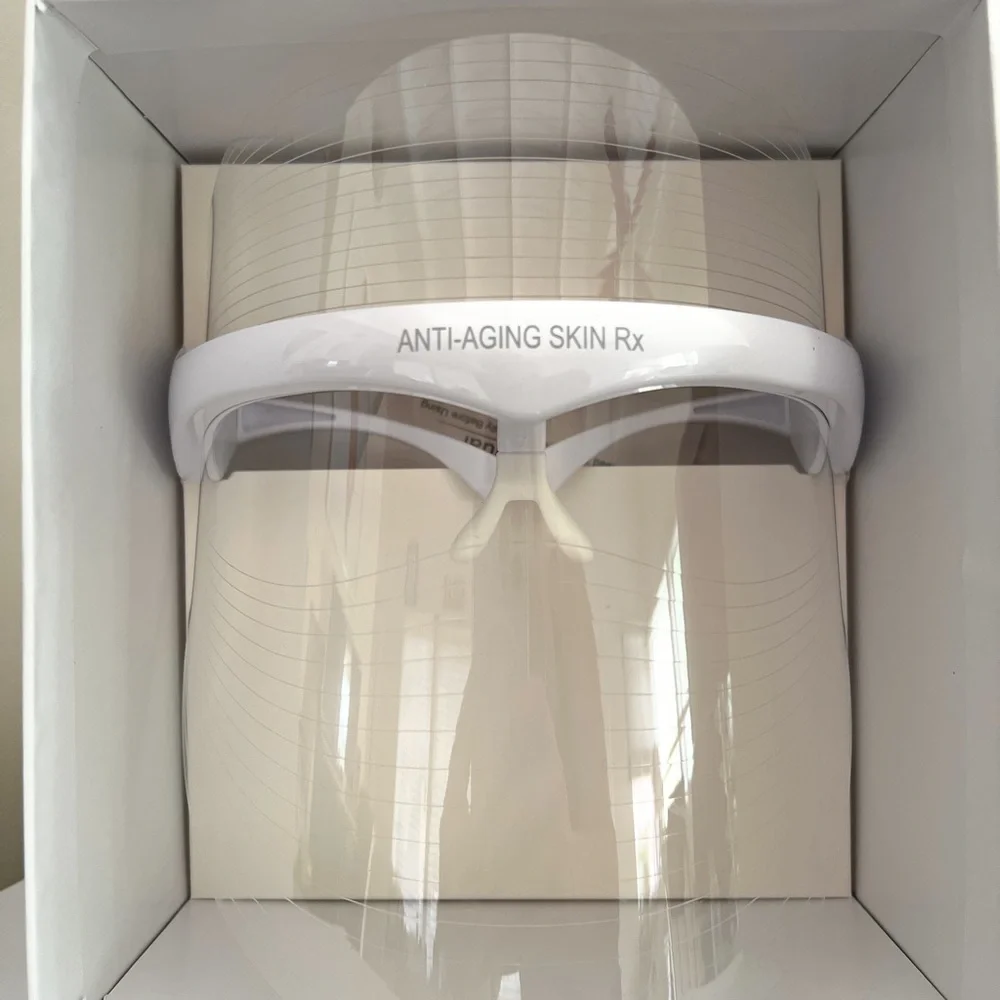 7 color LED facial mask wear on the Go girl cordless USB recharges U Beautiful